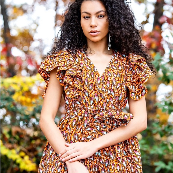 Beautiful NWT wrap dress with tiered sleeves and deep pockets. - Picture 7 of 7